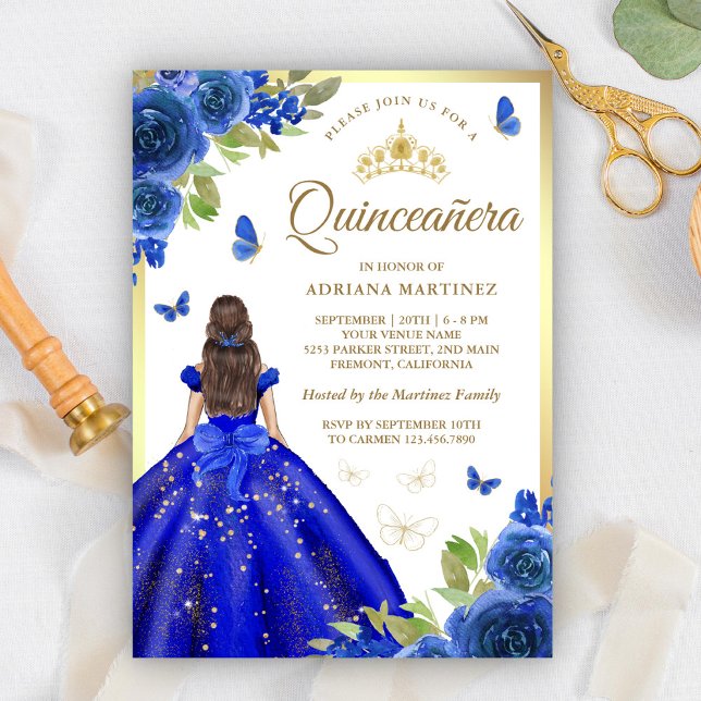 Invitación Vestido floral azul real mariposa Quinceanera (Subido por el creador)