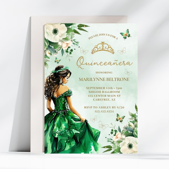 Invitación Vestido floral verde esmeralda mariposa Quinceañer (Subido por el creador)