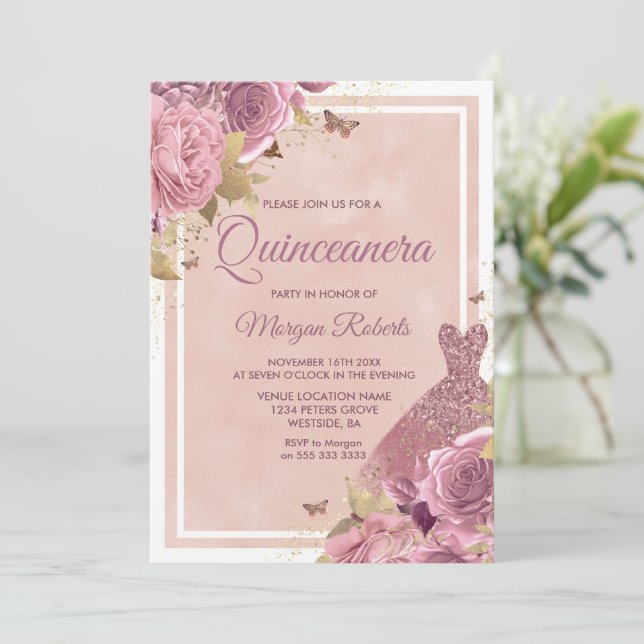 Invitación Vestido mágico Rubor rosa y flores Quinceanera (Anverso de pie)