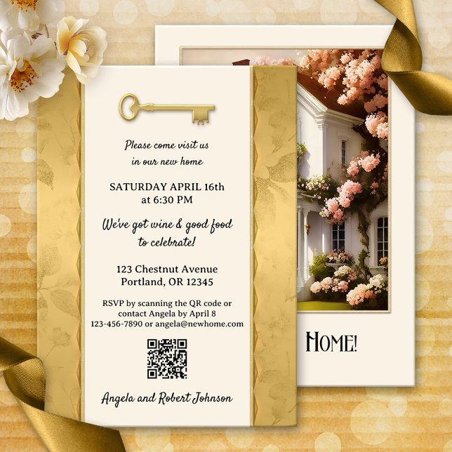 Invitación Victorian dorado tu foto calentamiento de la casa (Housewarming party invitation featuring a photo of your new home framed by an ivory design with gold)