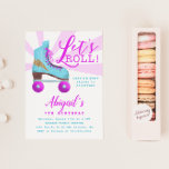 Invitación Vintage Gold Roller Patinaje Fiesta de cumpleaños<br><div class="desc">Tarjeta de plantilla de invitación de fiesta de cumpleaños divertida para una fiesta de tema de patinaje sobre ruedas con un ambiente vintage. Un ilustracion dibujado a mano de un patín de rodillos de colores rosa y azul con un fino purpurina dorado que le da forma de iluminación. El texto...</div>