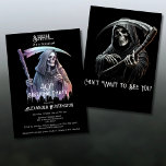 Invitación Vintage Grim Reaper Surprise 40th Birthday Fiesta<br><div class="desc">Celebra tu 40º estilo espeluznante con esta invitación a los 40º cumpleaños de la Vieja Parrilla Reaper Surprise, diseñada para los amantes de Halloween, horror y todo lo demás espeluznante. Con una Parca Grim en gris oscuro, morado y rojo, sosteniendo una guadaña mientras haces un gesto "Shhh", es la manera...</div>