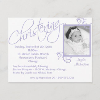 Invitación Voluta púrpura del bautizo para la niña