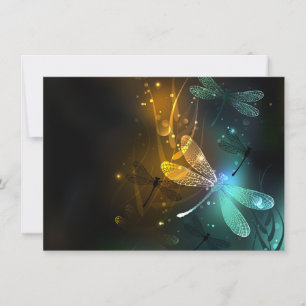 Invitación Vuelo de libélula luminosa verde
