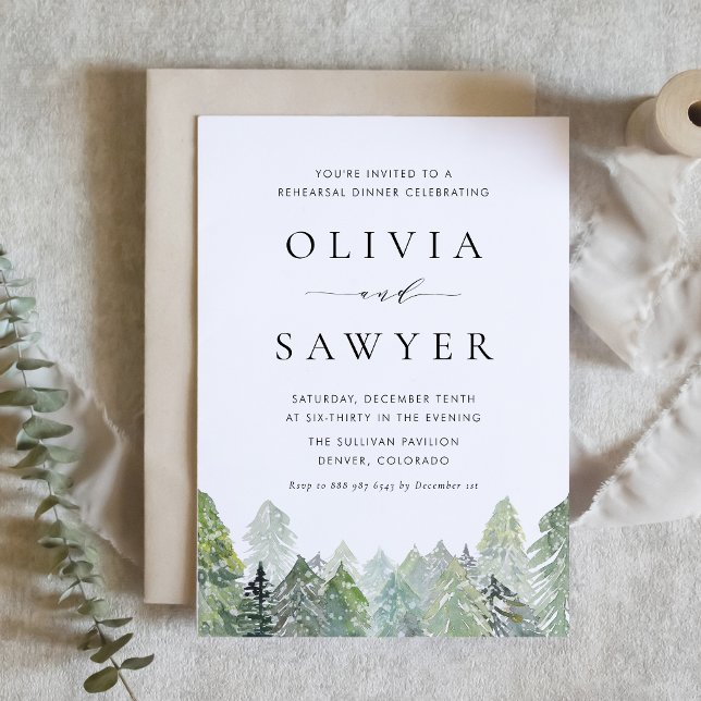 Invitación Watercolor Snowy Evergreen Forest Prueba Cena (Rehearsal dinner invitation with snowy watercolor pine forest, perfect for rustic winter weddings.)