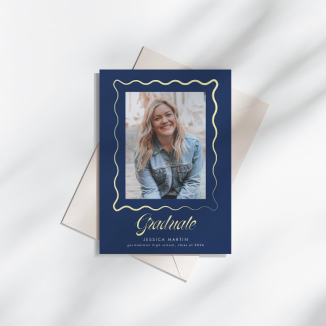 Invitación Whimsical Wavy Border Graduation Announcement (Subido por el creador)