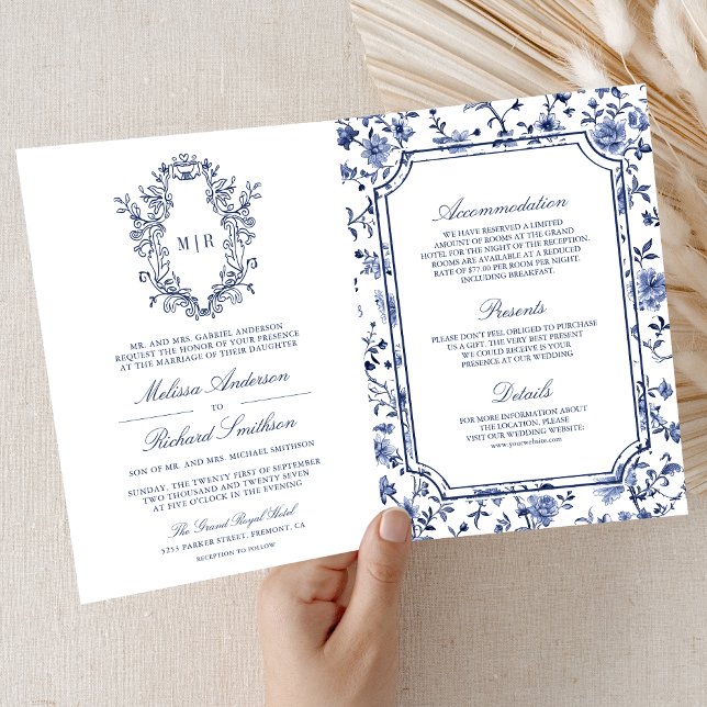 Invitación White and Blue Chinoiserie Crest QR Code Wedding (Subido por el creador)