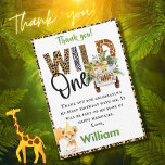 Invitación Wild One Safari First Birthday Boy Gracias Card<br><div class="desc">Disfrutarás mandando este encantador y único agradecimiento - con ese jeep especial llevando los animales de safari - completado con su nombre personalizado - y el adorable pequeño cachorro diciendo "feliz cumpleaños". Cualquier pregunta de diseño sólo envía un chat o un correo electrónico a charmdesignstudio@rcn.com y estaremos encantados de asistirle....</div>