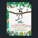 Invitación Wild One Tuxedo Kitty Kids 1er cumpleaños Invitaci<br><div class="desc">¿Buscando un tema adorable para la fiesta de cumpleaños de su bebé? ¡El tema de Wild One puede ser la mejor elección! La invitación Wild One de MEOWESE presenta un gatito adorable que intenta escalar una rama del árbol. ¿Parece que tu pequeño monstruo está explorando el mundo a su alrededor...</div>
