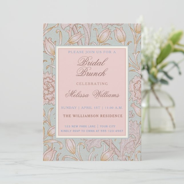 Invitación William Morris Pink Wild Tulips Blue Bridal Brunch (Anverso de pie)