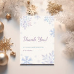 Invitación Winter Onederland Birthday Snowflakes Gracias<br><div class="desc">Amplíe su sincera gratitud con nuestra tarjeta de agradecimiento por los copos de nieve de invierno de Australia. Esta encantadora tarjeta de agradecimiento complementa perfectamente su celebración temática del invierno, con delicados copos de nieve y una suave combinación de colores rosa y plateado. Muestre su aprecio a sus huéspedes de...</div>