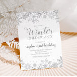 Invitación Winter Onederland First Birthday Silver Snowflakes<br><div class="desc">Invierno El purpurina Plata de Onederland Snowflakes invita a la fiesta de cumpleaños.</div>