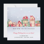 Invitación Winter Village New Home para Navidades de vacacion<br><div class="desc">Anuncie su nueva dirección a sus amigos y familia con nuestra linda nueva casa para la tarjeta de navidades de vacaciones. Nuestras nuevas tarjetas de invitación de direcciones incluyen un pintoresco pueblo de navidades de acuarela. Visite nuestra tienda para ver los artículos que coincidan.</div>