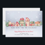 Invitación Winter Village New Home para Navidades de vacacion<br><div class="desc">Anuncie su nueva dirección a sus amigos y familia con nuestra linda nueva casa para la tarjeta de navidades de vacaciones. Nuestras nuevas tarjetas de invitación de direcciones incluyen un pintoresco pueblo de navidades de acuarela. Visite nuestra tienda para ver los artículos que coincidan.</div>
