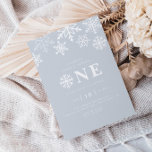 Invitación Winter Wonderland Snowflake Boys Blue Birthday<br><div class="desc">¡Qué divertido es ser UNO! Celebra a tu pequeño con estilo con nuestra polvorienta invitación de cumpleaños de copos de nieve de invierno azul. Este diseño presenta copos de nieve únicos en un suave fondo azul y es totalmente personalizable.</div>