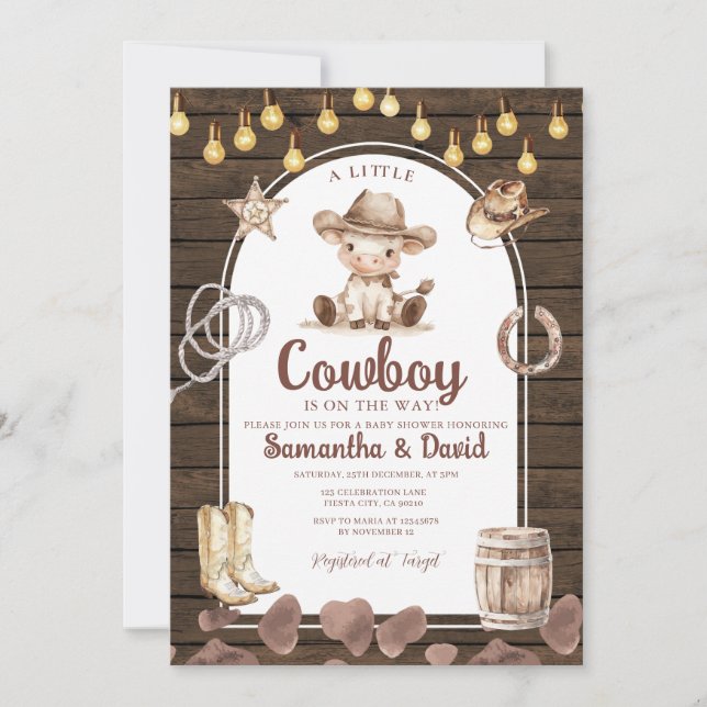 Invitación Wood Arch Cowboy is on the Way Baby Shower  (Anverso)