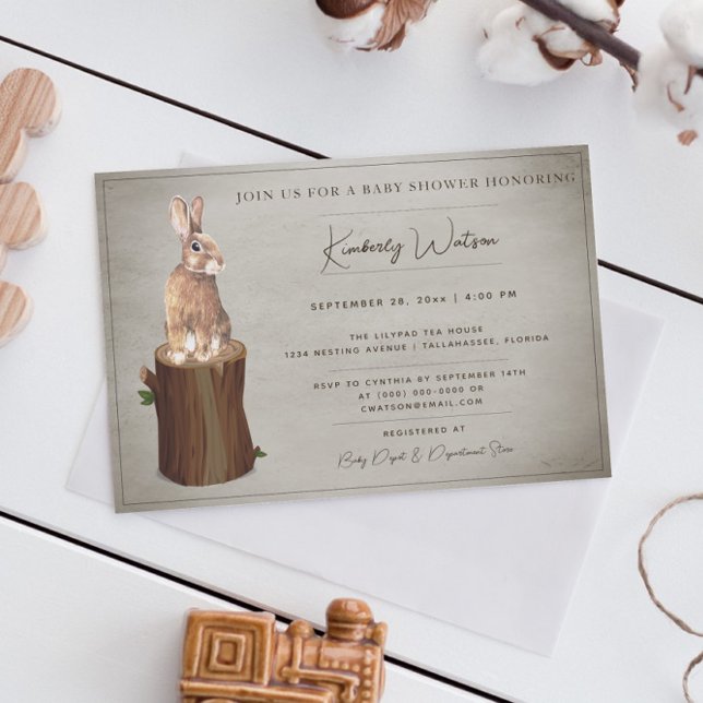 Invitación Woodland Bunny Baby Shower | Marrón (Brown Woodland Bunny Baby Shower Invitation)