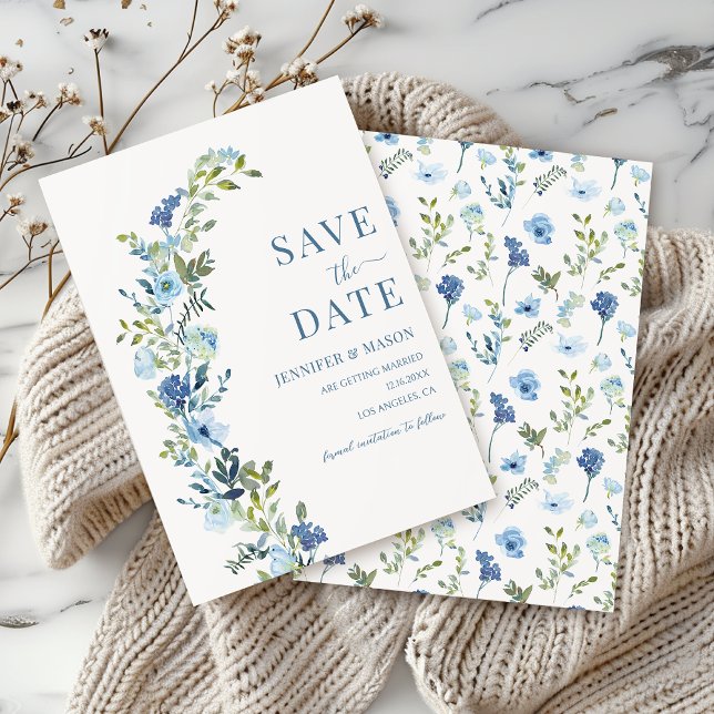 Invitación Wreath Floral Azul caprichoso salva la fecha (Subido por el creador)