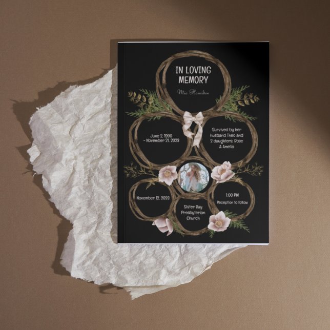 Invitación Wreath Magnolia Elegant Funeral Program (Subido por el creador)