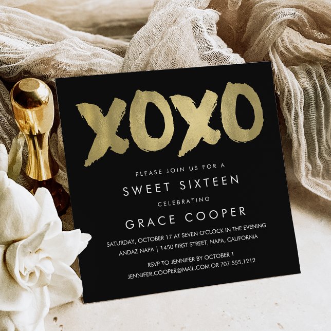 Invitación XOXO Faux Gold y Black Sweet Dieciséis (Subido por el creador)