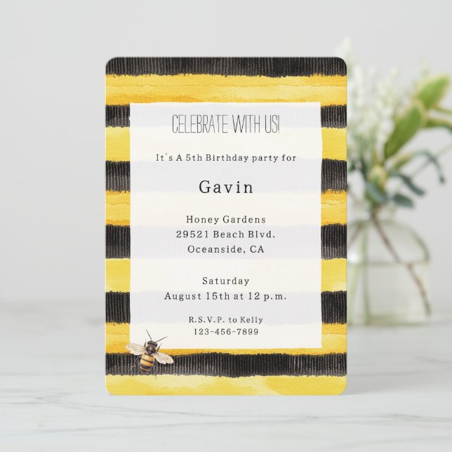Invitación Yellow Gold Black Stripes Honey Bee Birthday (Anverso de pie)