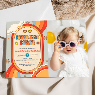 Invitación Young Will Three Groovy Retro Rainbow Birday