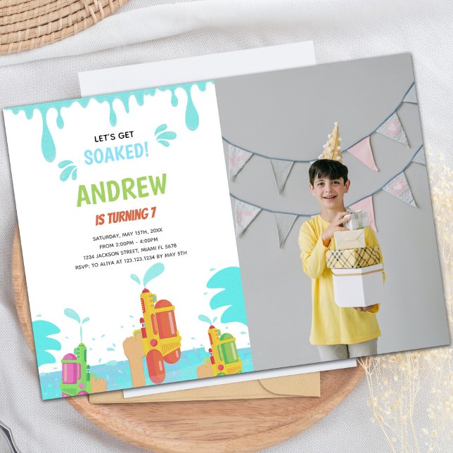 Invitaciones a fiestas de diversión de personaliza (Orange Water Gun Birthday Invitations w photo)