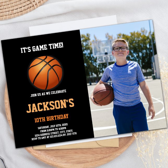 Invitaciones a fiestas de diversión de personaliza (Basketball Ball Birthday Invitations with photo)