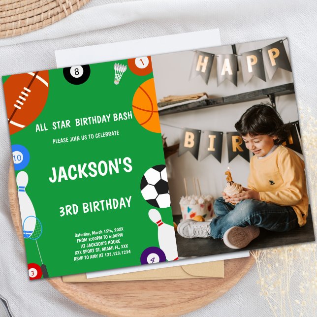 Invitaciones a fiestas de diversión de personaliza (Green Sports Birthday Invitations with photo)