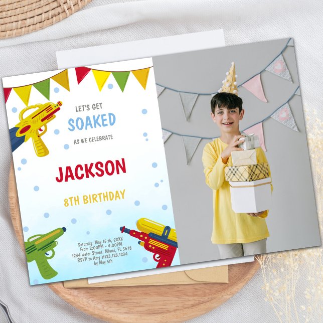 Invitaciones a fiestas de diversión de personaliza (Yellow Water Gun Invitations with photo)