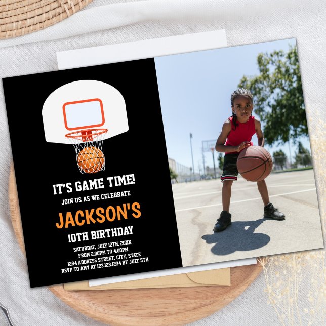 Invitaciones a fiestas deportivas de personalizabl (Black Basket Basketball Invitations with photo)