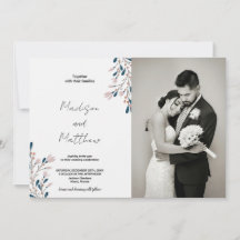 Invitaciones a la boda verde con flores rosadas co