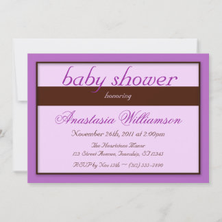 Invitaciones a la ducha de bebé morado con franja