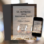 Invitaciones a la Fiesta de Cumpleaños de Rustic W<br><div class="desc">Las invitaciones a la fiesta de 50 años cuentan con un despensa de cristal relleno de whisky y vasos en una mesa rústica de madera y detalles de tu fiesta con letras de moda,  perfecto para el hombre en tu vida. COINCIDIENDO con los artículos de nuestra tienda.</div>