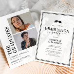 Invitaciones a la moderna fiesta conjunta de gradu<br><div class="desc">Celebra a los dos graduados con estas invitaciones a la fiesta de graduación a la moda que incluyen 2 fotos de los grados,  y una plantilla de texto moderna que es fácil de personalizar.</div>