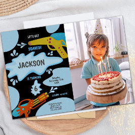 Invitaciones a la pistola de agua azul negra con f