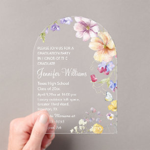 Invitaciones Acrílicas acuarela flores silvestres y graduación en letra c