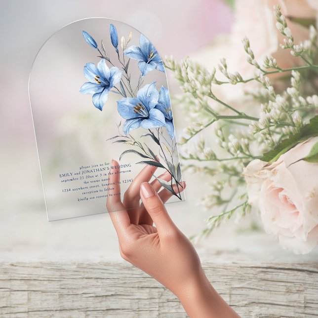 Invitaciones Acrílicas Arco de boda con código QR de flores azules minima (Subido por el creador)