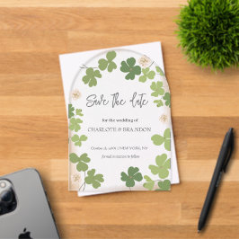 Invitaciones Acrílicas Boda de flores silvestres de primavera de trébol v