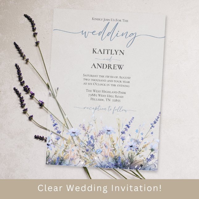 Invitaciones Acrílicas Boda de guión elegante de flores salvajes azul tur (Dusty Blue Wild Flower Acrylic Clear Wedding Invitation)