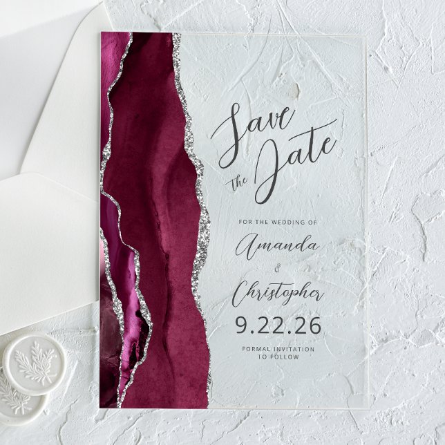 Invitaciones Acrílicas Burgundy Plata Ágata Script Salva la Fecha (Subido por el creador)