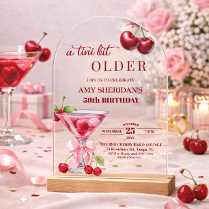 Invitaciones Acrílicas Chic Un Poco Más Viejo Martini de Cereza Cumpleaño