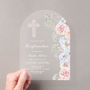 Invitaciones Acrílicas Confirmación de Arco de Peonías Delicadas