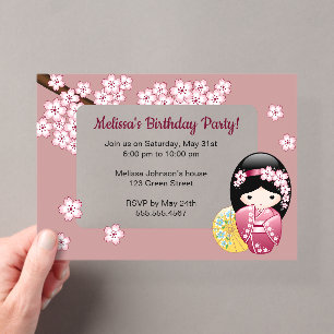 Invitaciones Acrílicas Cumpleaños de ventana transparente rosa de Kokeshi