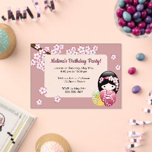 Invitaciones Acrílicas Cumpleaños de ventana transparente rosa de Kokeshi