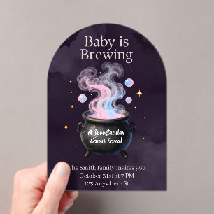 Invitaciones Acrílicas El bebé está preparando una poción de bruja para l