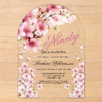 Elegancia de Arco Floral Rosa para Cumpleaños 90