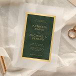 Invitaciones Acrílicas Elegante boda de marco dorado verde oscuro<br><div class="desc">Simple tipografía clásica moderna oro y verde esmeralda oscuro invitación a la boda minimalista de acrílico escarcha.             La invitación es apta para una elegante ceremonia de boda formal y recepción.</div>