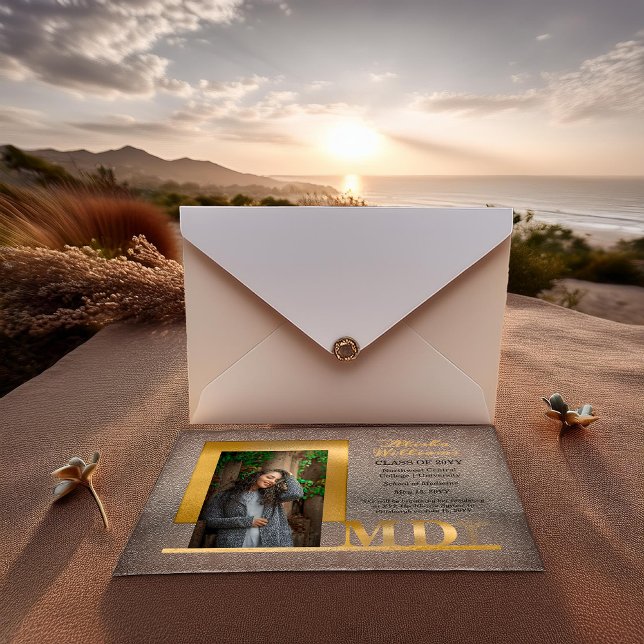 Invitaciones Acrílicas Elegante Oro MD Caduceus Graduación de Foto (Elegant  Gold Tone "MD" Medical Doctor Physician's Caduceus Photo Graduation Acrylic Invitations)