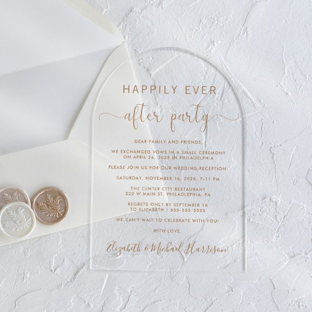 Invitaciones Acrílicas Elegante recepción de boda de arco con guión dorad (Start your forever with elegant arch-shaped acrylic invitations for a timeless Happily Ever After)